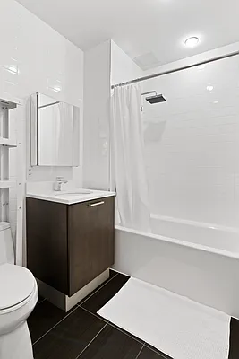 Rented by Compass | media 9