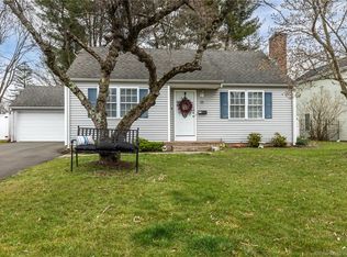 11 Whitlock Ave, Plantsville, CT 06479