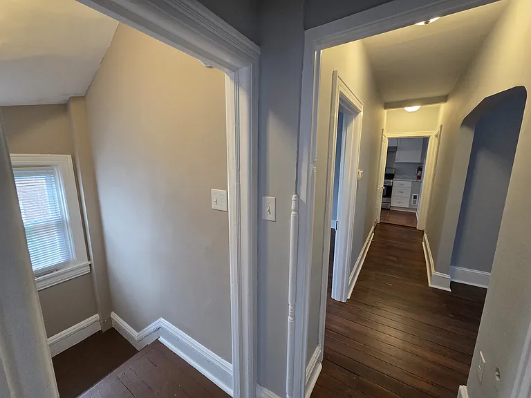 146 E 2nd St #2 — Photo 4