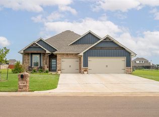 9785 Whiterock Ln, Edmond, OK 73025