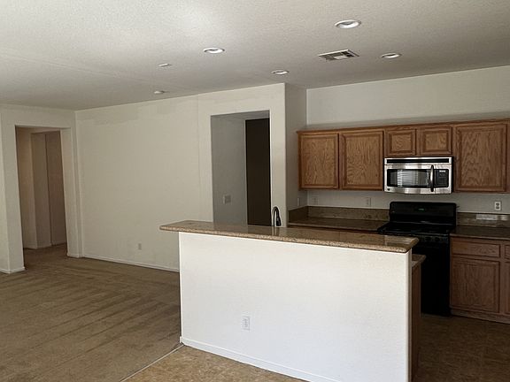 2nd image of 5125 Ruby Sunset St