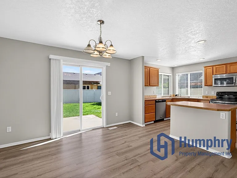 1359 E Palermo St — Photo 14