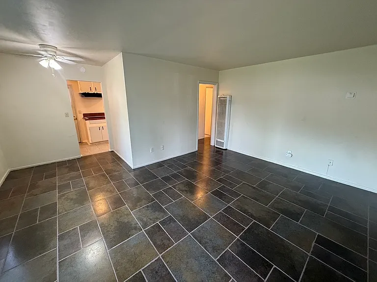 220 E Campus View Dr #220 — Photo 2
