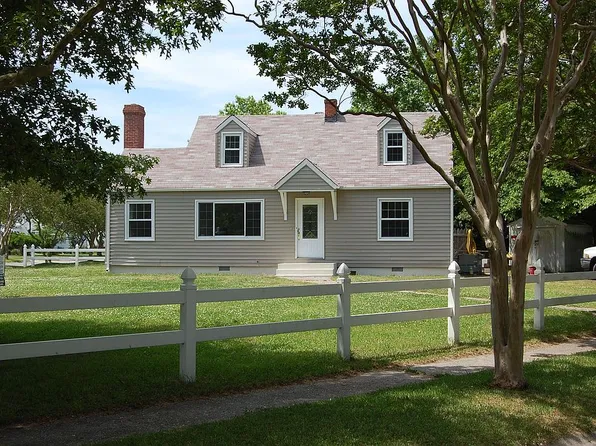 8721 Meadow Brook Ln, Norfolk, VA 23503