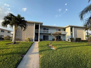 105 South Blvd APT 2A, Boynton Beach, FL 33435