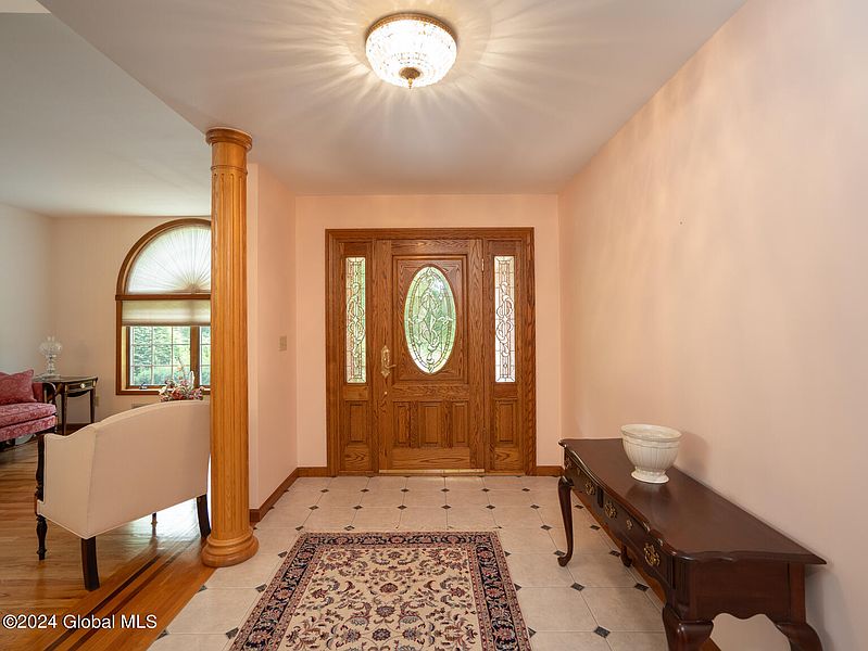 4th image of 3087 New Williamsburg Drive
