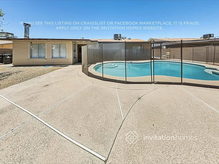 11219 N 41st Ave — Photo 17