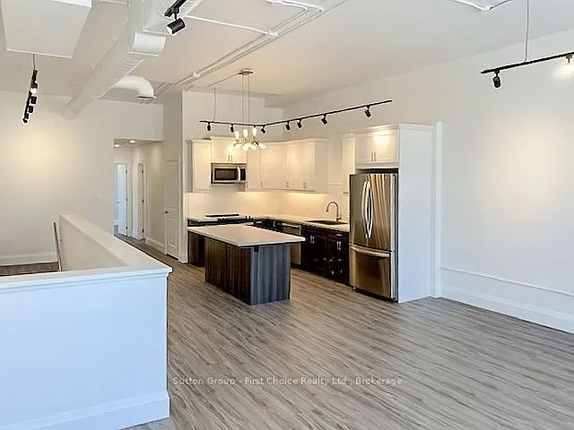 41 Market Pl #UPPER — Photo 12