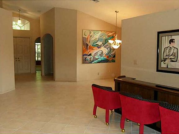 3rd image of 10135 Diamond Lake Dr