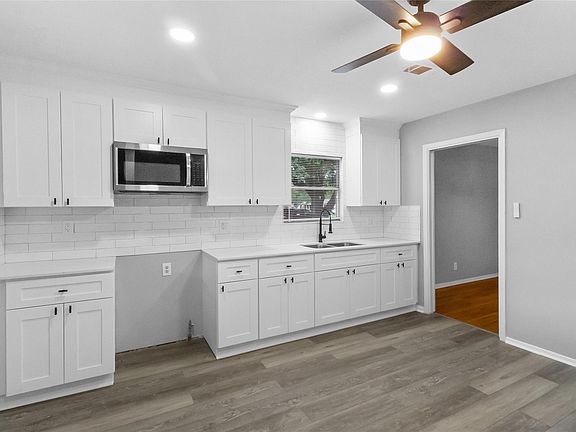 2nd image of 4926 2nd St