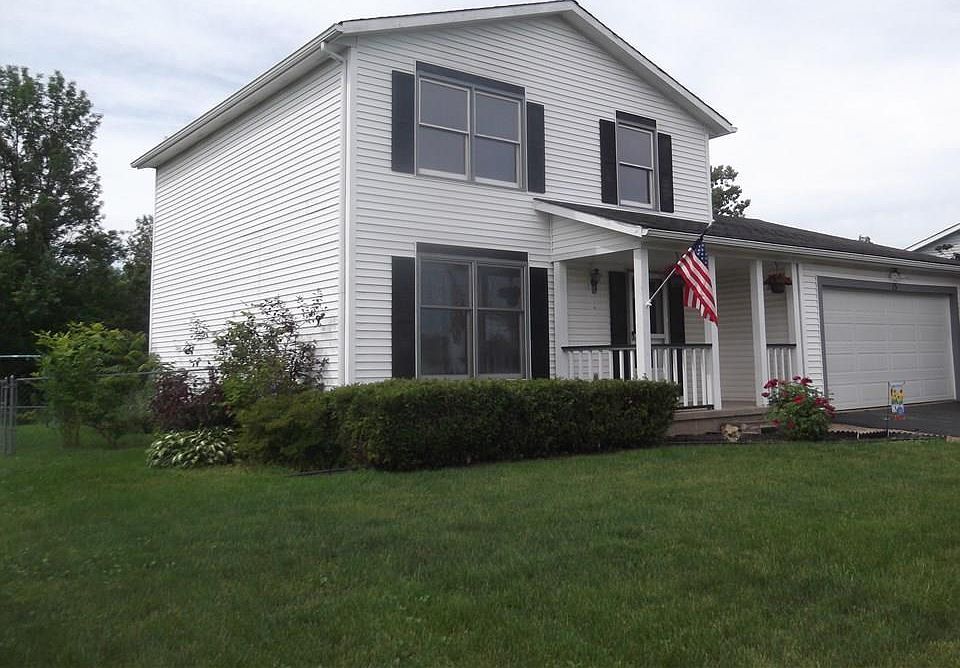 1st image of 15 Woodstock Ln