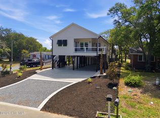 112 NE 65th St, Oak Island, NC 28465