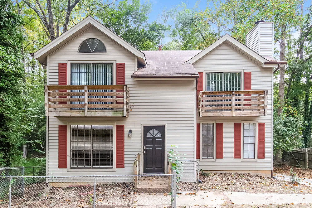 3 bed, 2.5 bath, 1872 sqft, $2,055 — Photo 1