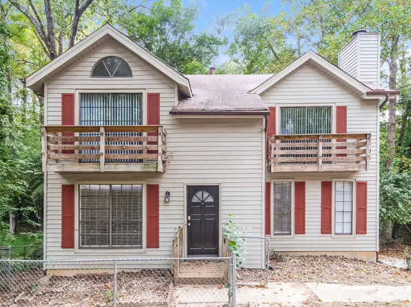 3888 Valley Brook Rd, Snellville, GA 30039