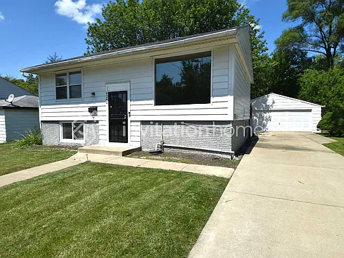 4242 Clark Dr Photo 1