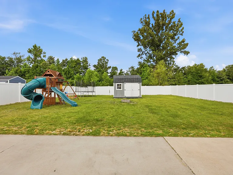 202 Shady Oaks Way — Photo 18
