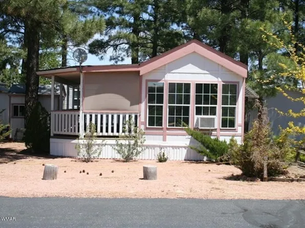 2266 Horse Thief Trl, Overgaard, AZ 85933