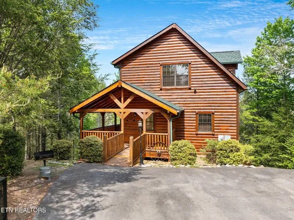 1274 Serenity Ln, Sevierville, TN 37876