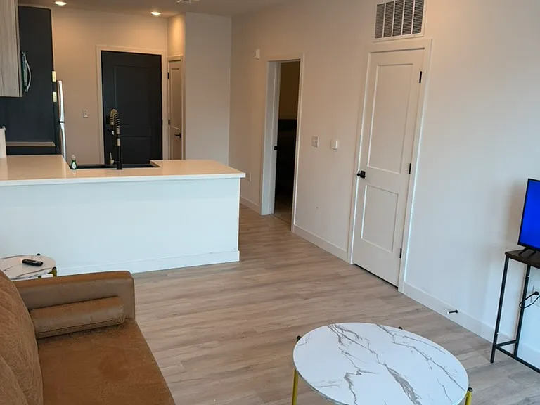 1838 Washington St #1 — Photo 5