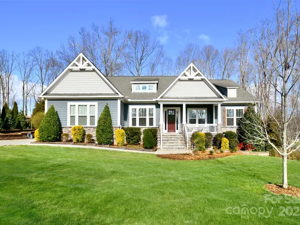 6016 Dogwood Blvd, Kannapolis, NC 28081