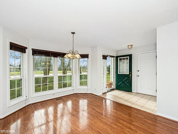 3rd image of 344 Stillwater Ct #344