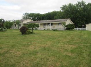 652 Millburn Rd, Mercer, PA 16137