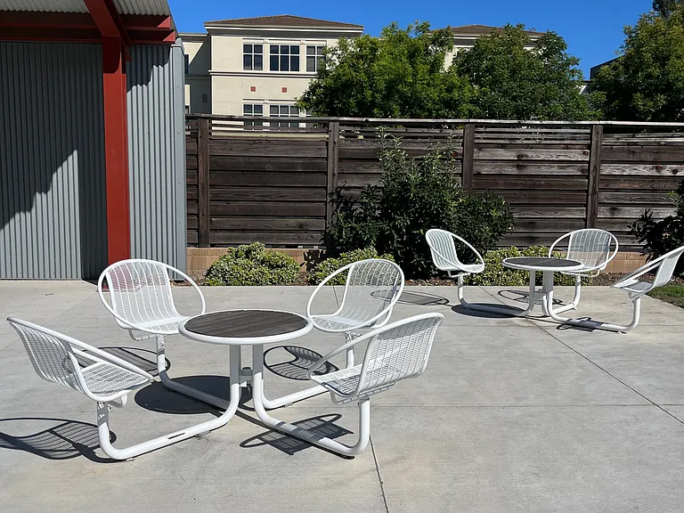 Sepulveda Cir — Photo 29