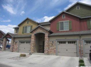 302 E Seagull Ln, Saratoga Springs, UT 84045