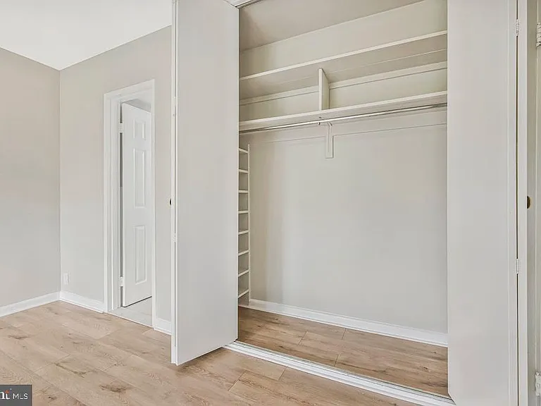 4201 Cathedral Ave NW #902W — Photo 9