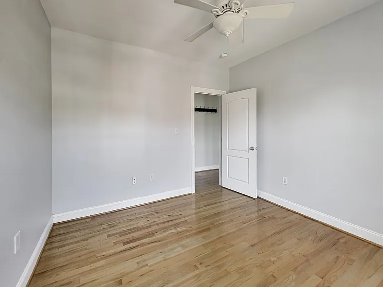 1929 1st St NW #204 — Photo 11