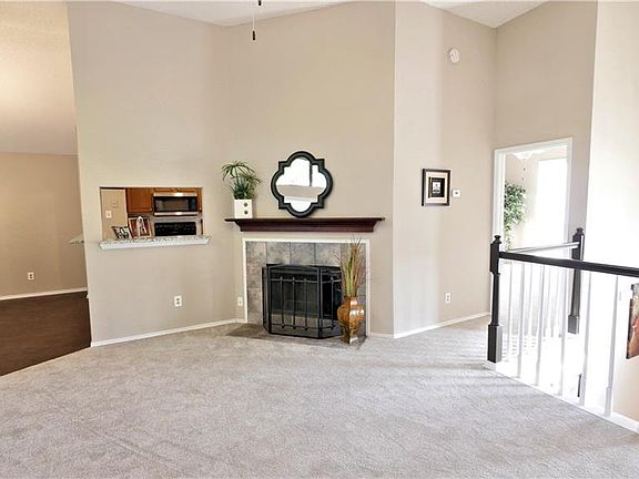 3rd image of 1806 Cactus Cir
