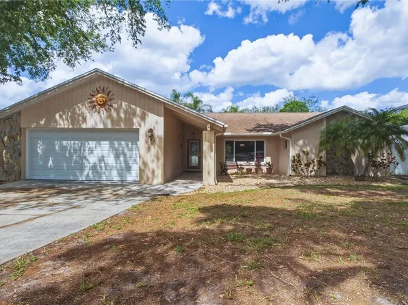 4725 Orange Grove Way, Palm Harbor, FL 34684