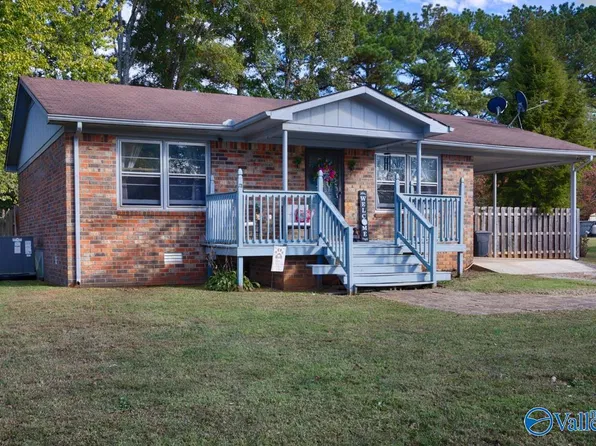 20 Harper Dr, Fayetteville, TN 37334