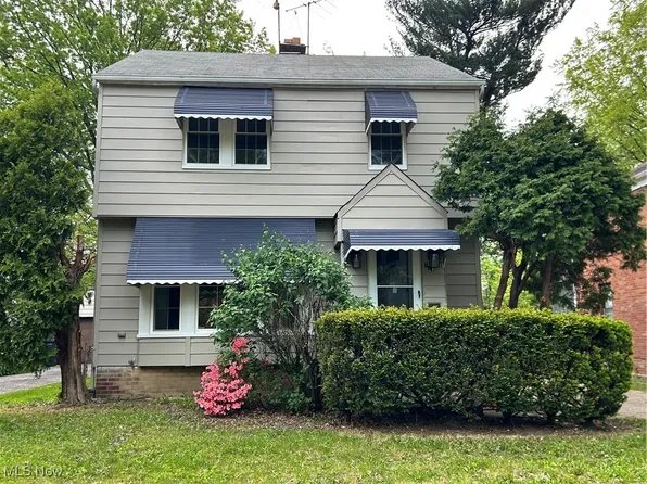 884 Eloise Dr, Cleveland Heights, OH 44112
