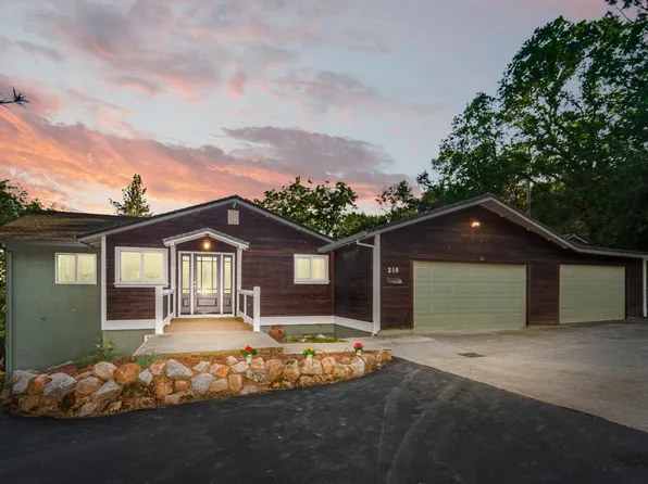 210 Black Oak Dr, Auburn, CA 95602