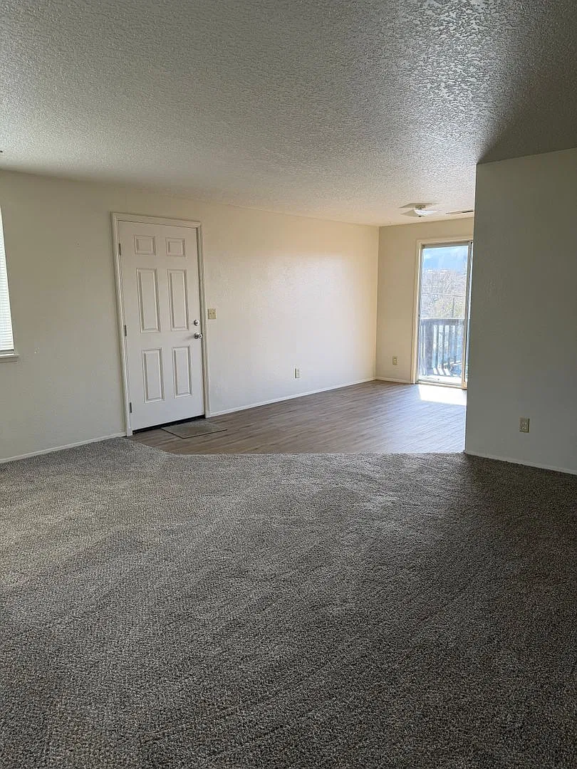 3 Bedroom Duplex — Photo 4