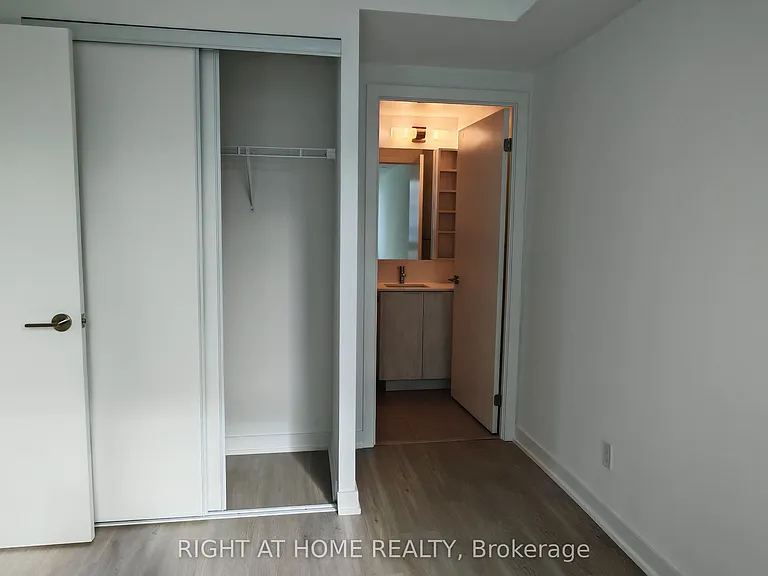8 Wellesley St W #1216 — Photo 8