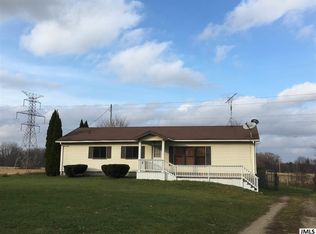 5200 Lowden Rd, Pleasant Lake, MI 49272