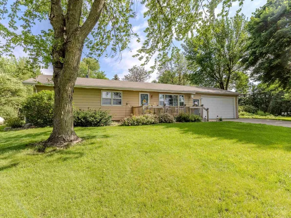 28242 Ulrich Ave, Worthington, MN 56187