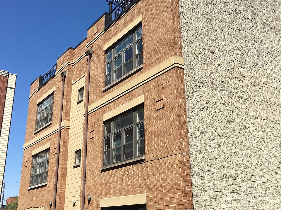 2324 W. Bloomingdale - Ext.