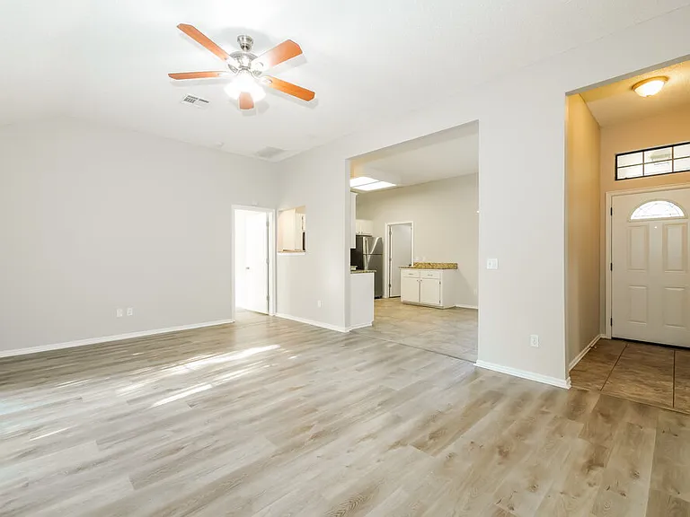 324 Marrgate Dr — Photo 5