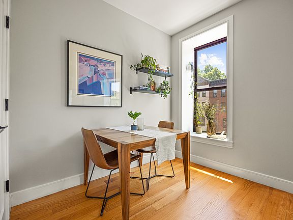 4th image of 659 Putnam Ave #3A