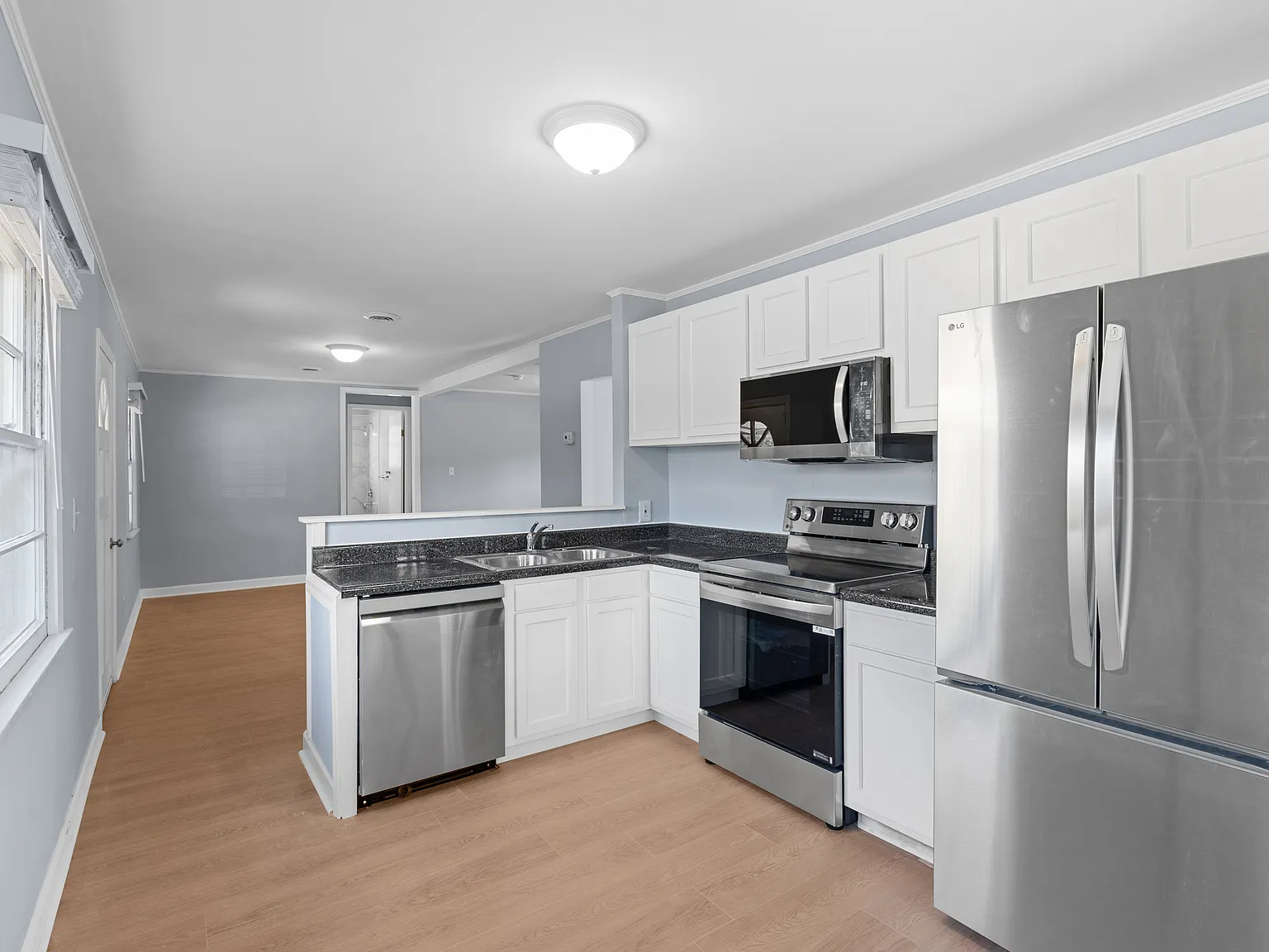 4 bed, 1802 sqft, $1,995 — Photo 1