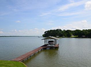 218 Whispering Oaks Trl, Mabank, TX 75156