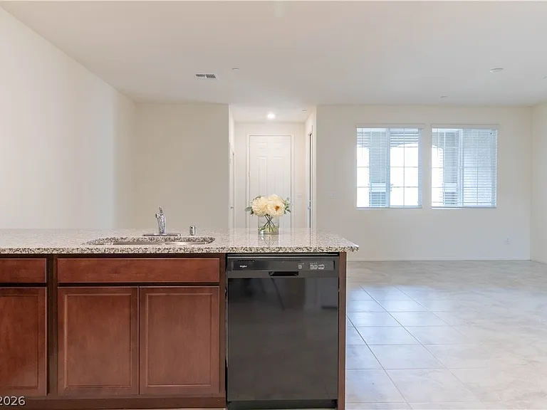 3208 Brynley Ave — Photo 11