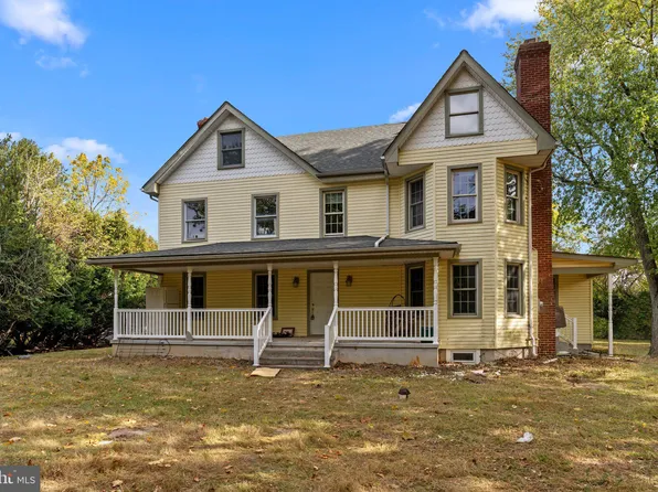 4 Buttonwood Dr, Pilesgrove, NJ 08098