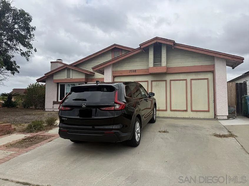 1st image of 7838 Hendricks Dr
