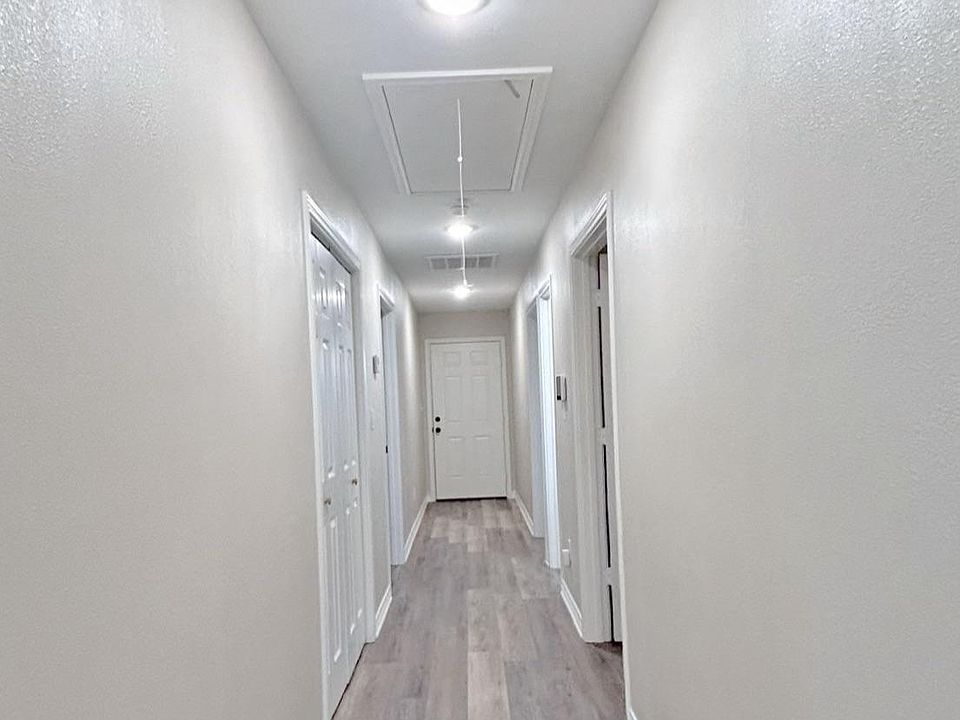 1st image of 3512 Brookhollow Dr