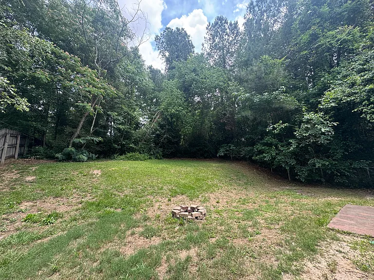 3634 Fairview Dr — Photo 11