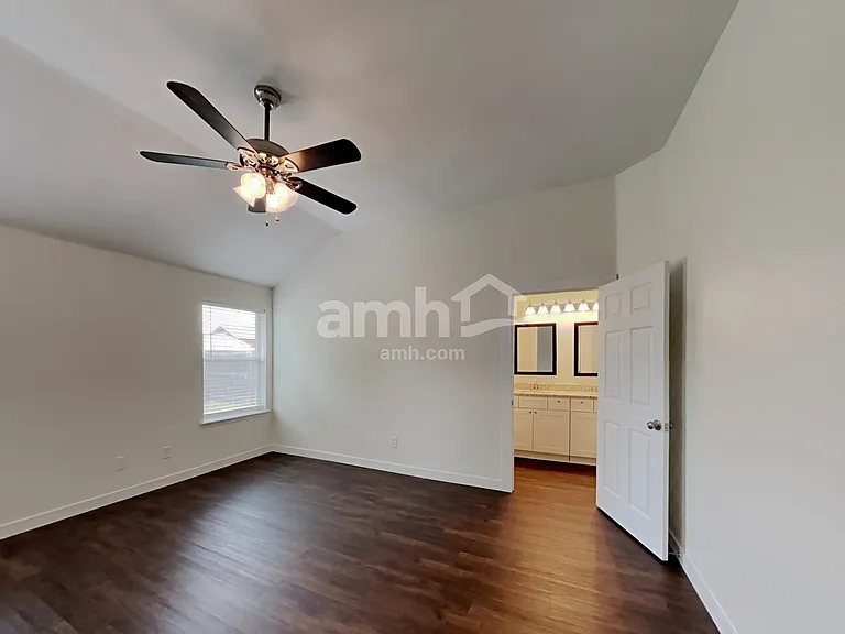 120 Jennings Dr — Photo 8